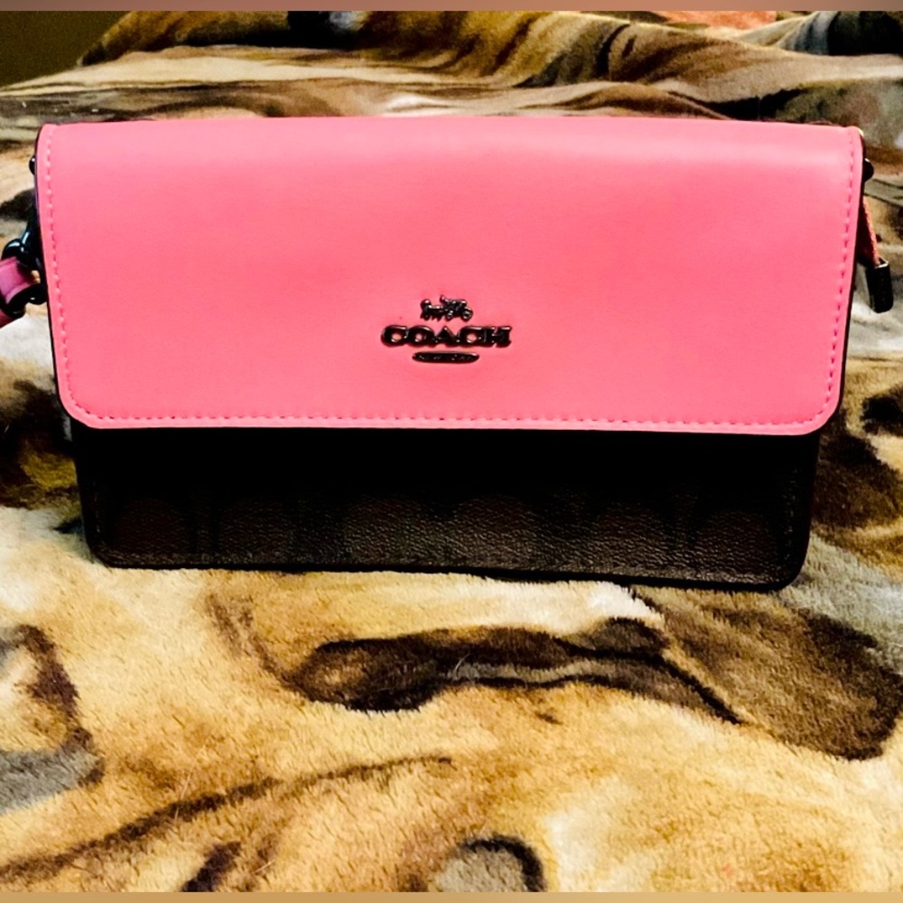 Coach pink and signature foldover Large Leather wristlet/wallet